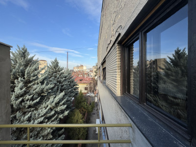 Apartament 4 Camere in Vila | Renovat recent | Popa Soare