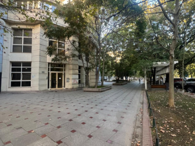 Apartament 3 camere | Blv Unirii - Vedere Blv-Renovat-Mobilat-Utilat