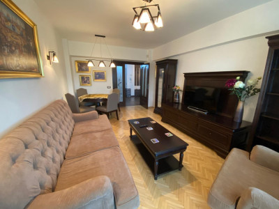 Apartament 2 camere Blv Unirii | 75mp| Renovat-Mobilat-Utilat | Vedere Bulevard
