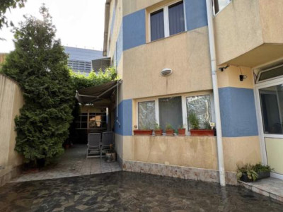 Imobil doua corpuri P+2+pod si P+1 | zona Splaiul Unirii |